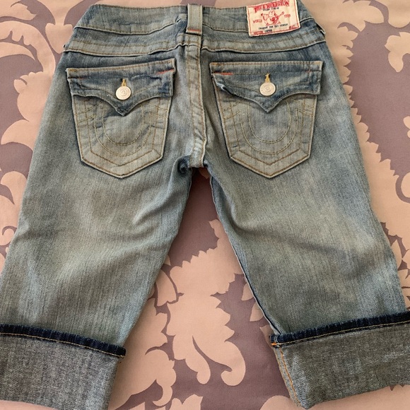 True Religion cuffed Bermuda Jean Shorts - Picture 1 of 4